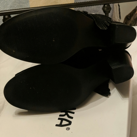 Minnetonka Mae bootie. - Picture 5 of 5